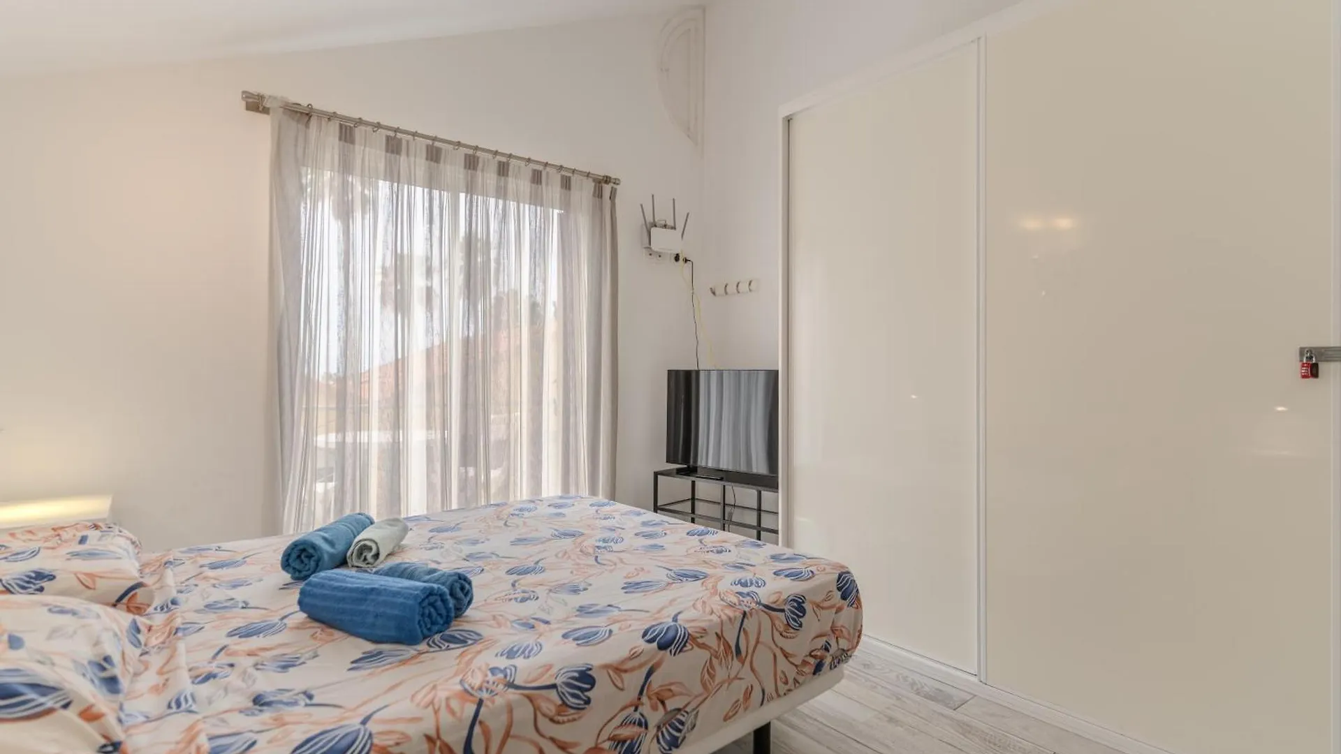 Renovated Villa In Las Americas Sea Coast Arona  0*, Playa de las Americas (Tenerife)