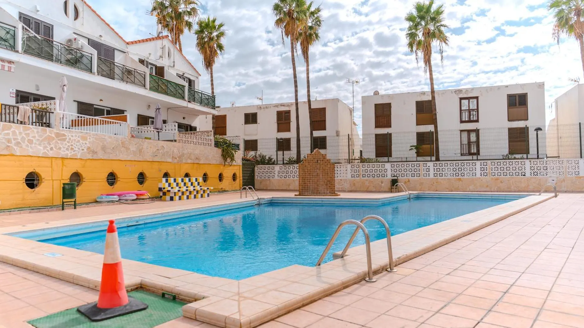 Renovated Villa In Las Americas Sea Coast Arona