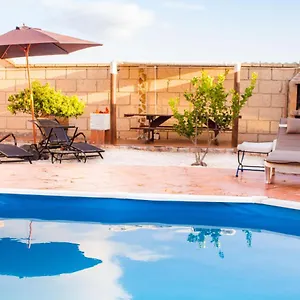  Villa Platanito House